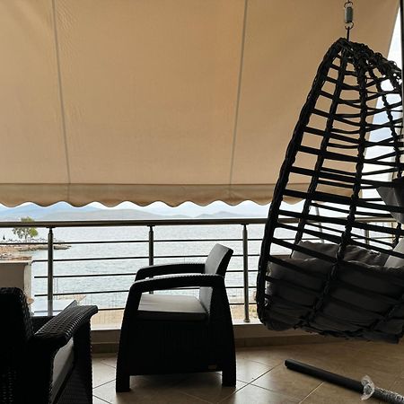 Leon Sea View Apartment Sarandë Esterno foto
