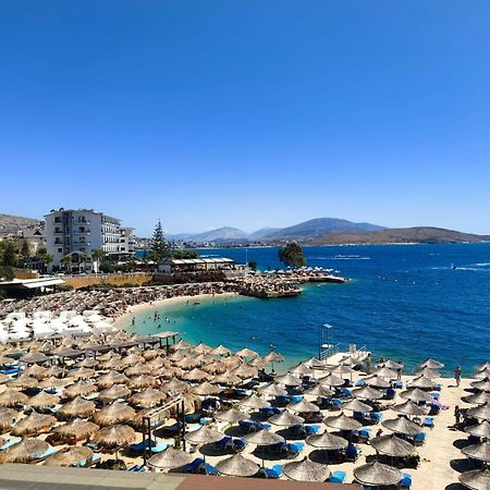 Leon Sea View Apartment Sarandë Esterno foto