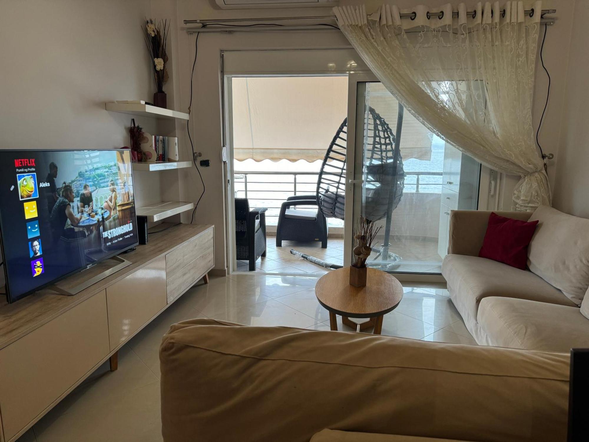 Leon Sea View Apartment Sarandë Esterno foto