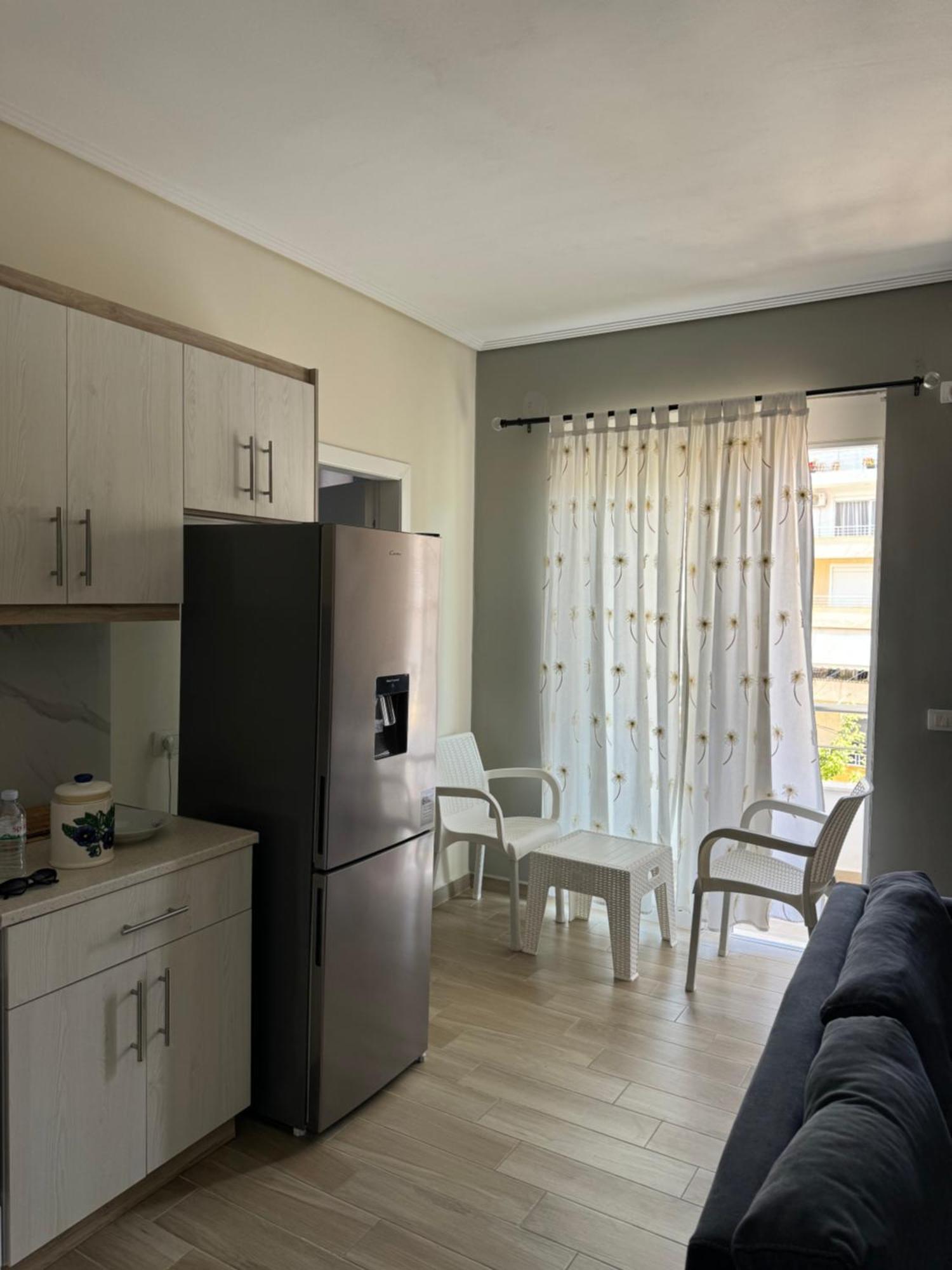 Leon Sea View Apartment Sarandë Esterno foto