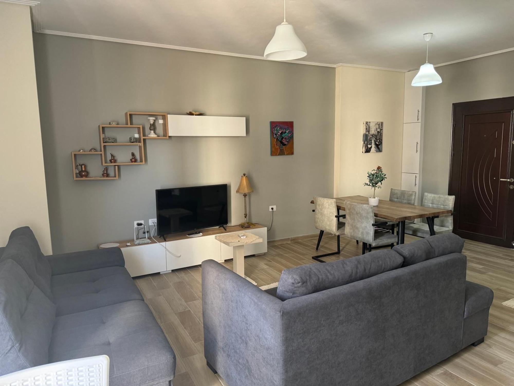 Leon Sea View Apartment Sarandë Esterno foto